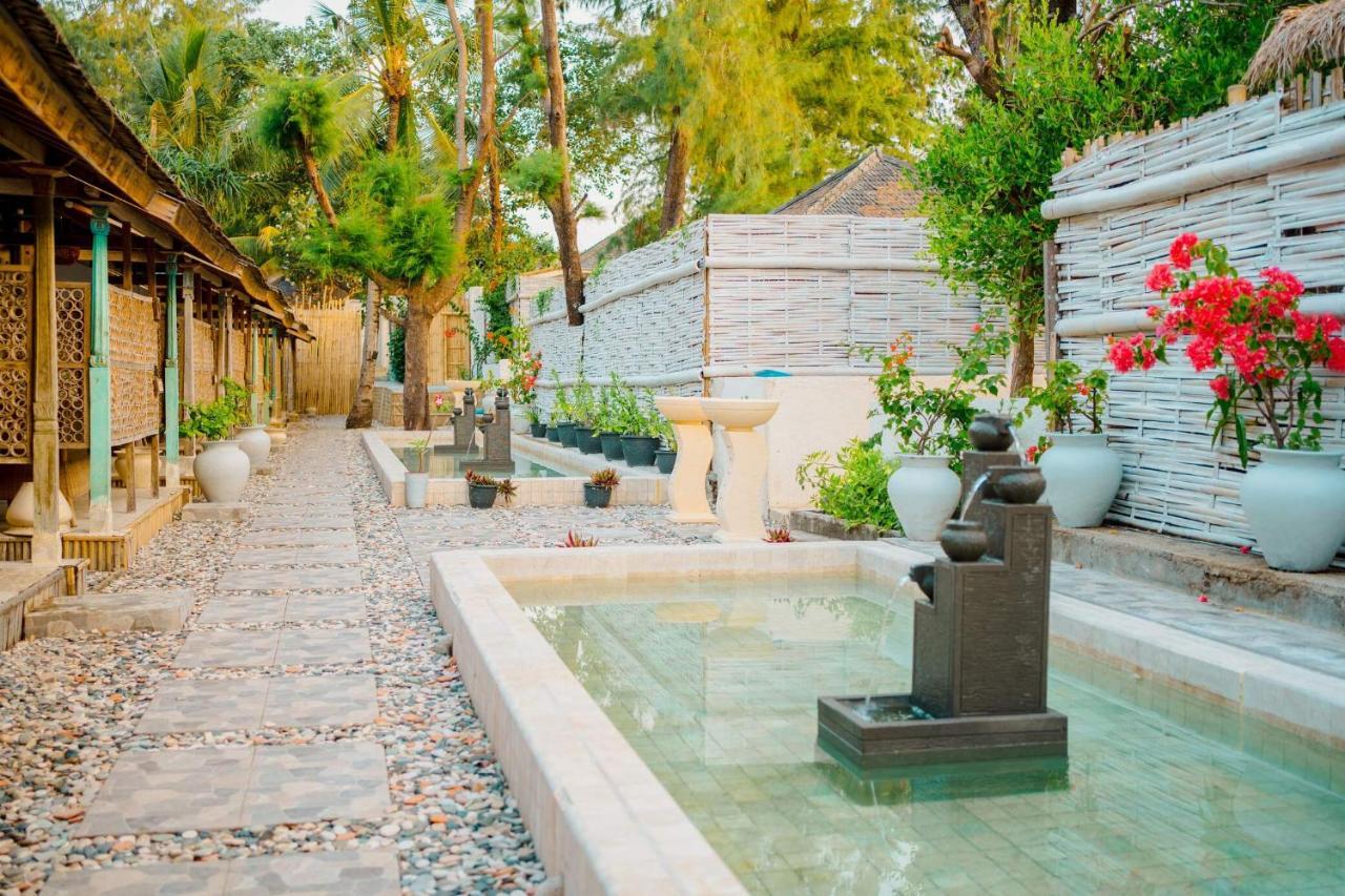 Bungalow Cafe Gili Beachfront Gili Meno Exterior photo